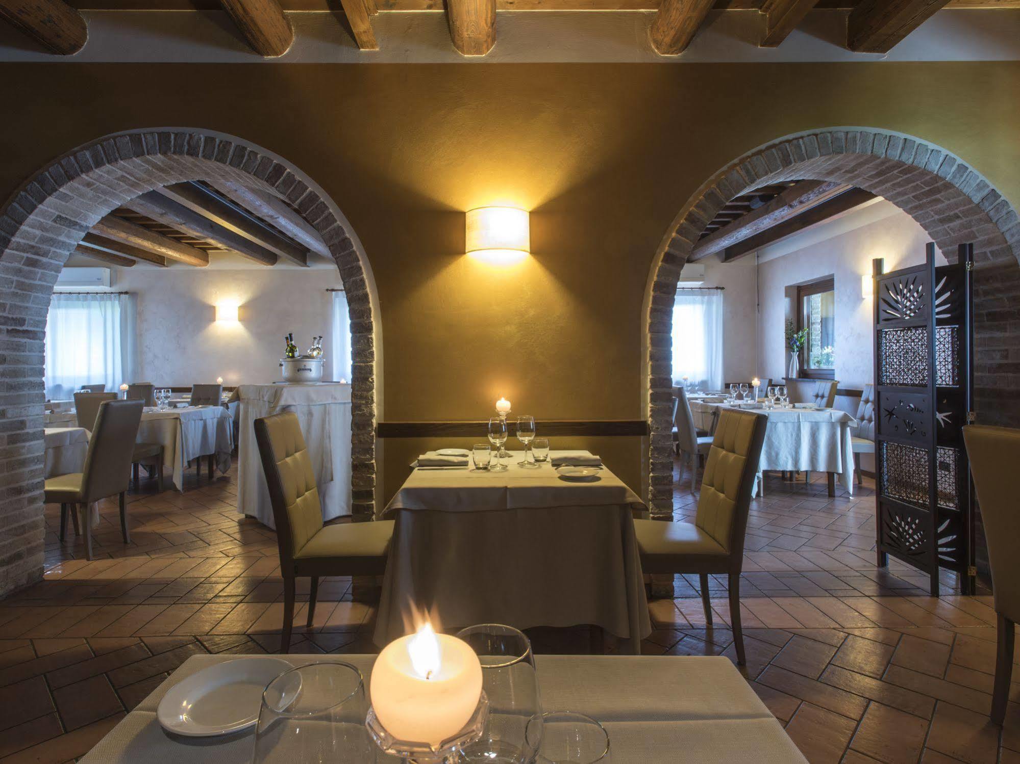 Гостевой дом Osteria Dei Segreti Appignano  Экстерьер фото