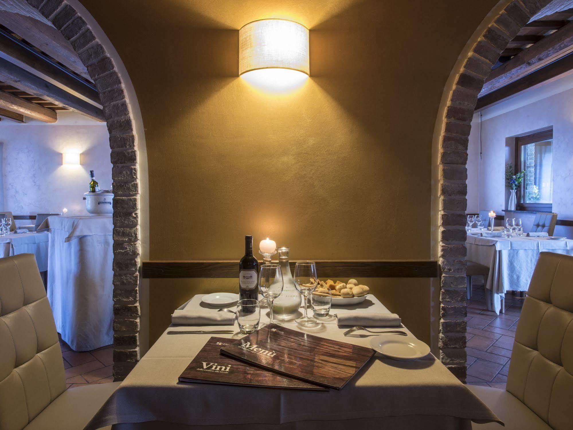 Гостевой дом Osteria Dei Segreti Appignano  Экстерьер фото